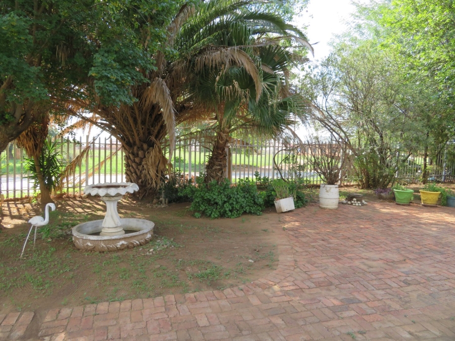 4 Bedroom Property for Sale in Delareyville North West
